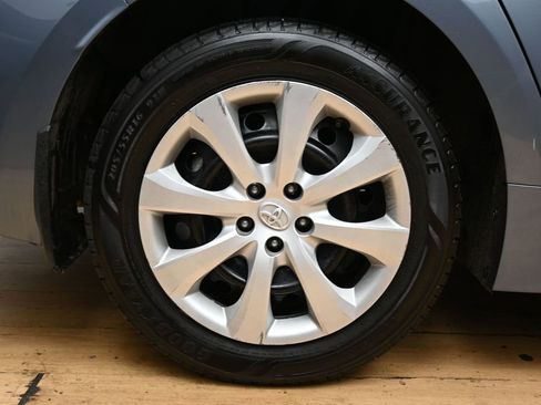 Used 2025 Toyota Corolla LE FWD image 16