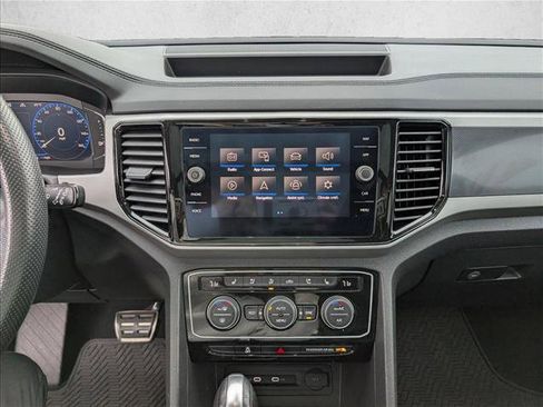Used 2021 Volkswagen Atlas SEL Premium image 12