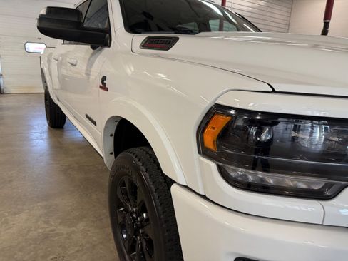 Used 2021 RAM 2500 Limited AWD/4WD image 3