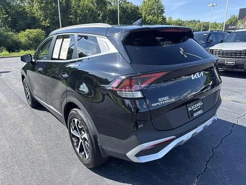 Certified 2025 Kia Sportage EX AWD/4WD image 4