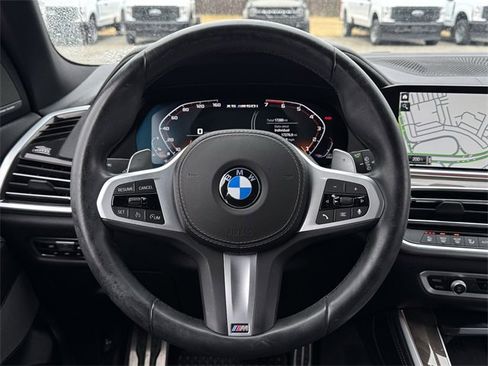 Used 2022 BMW X5 M50i w/ Premium Package image 11