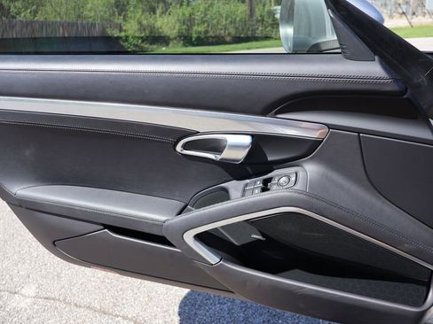 Used 2024 Porsche 718 Cayman S RWD image 35