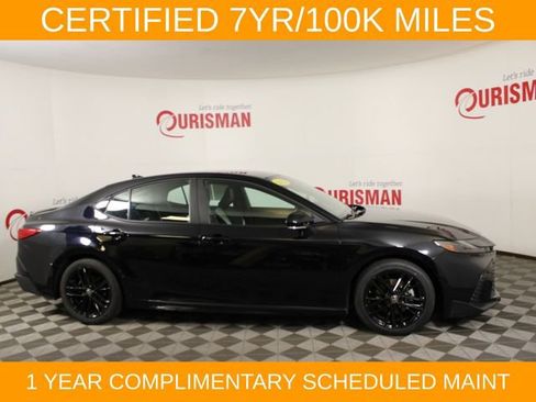 Used 2025 Toyota Camry SE FWD image 8