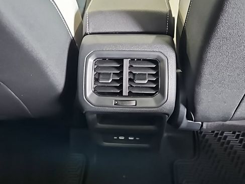 New 2026 Volkswagen Taos SE AWD/4WD image 18