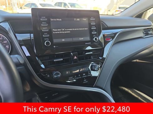 Used 2024 Toyota Camry SE image 24
