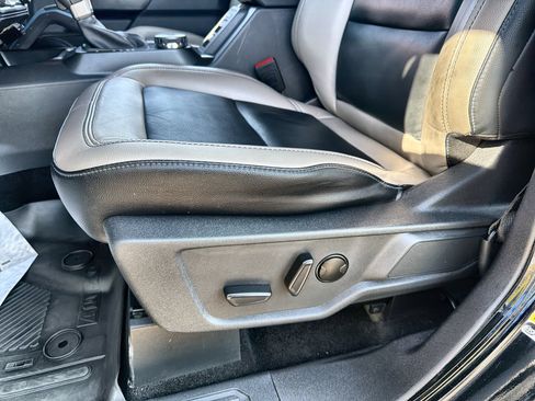 Used 2024 Ford Bronco Wildtrak AWD/4WD image 12