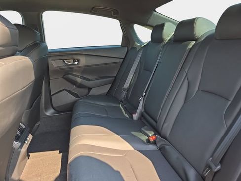 Used 2025 Honda Accord Sport image 16