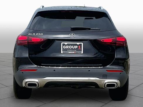 Used 2025 Mercedes-Benz GLA 250 image 4