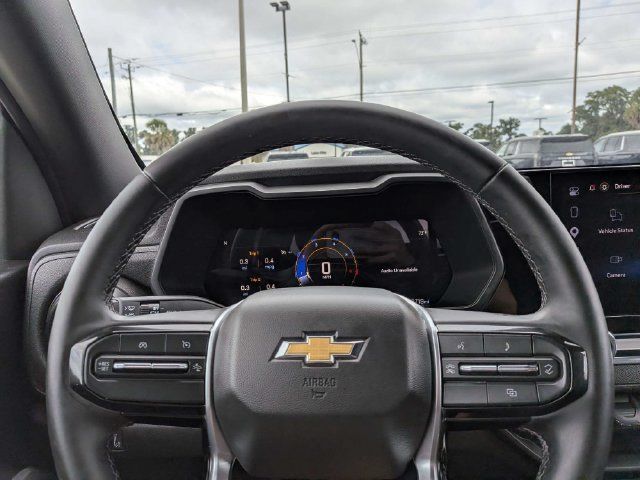 Used 2025 Chevrolet Colorado W/T w/ WT Custom Package RWD image 22