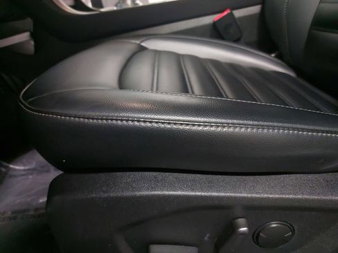 Used 2024 Ford Edge SEL image 56