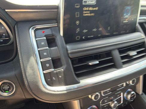 Used 2023 GMC Yukon XL SLT w/ SLT Premium Package AWD/4WD image 33