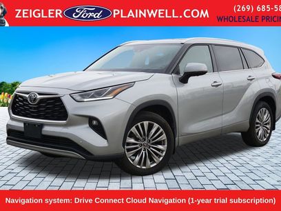 Used 2025 Toyota Highlander Platinum