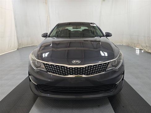 Used 2017 Kia Optima EX w/ Premium Package FWD image 2