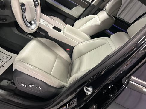 Used 2025 Hyundai Santa Fe Limited image 10