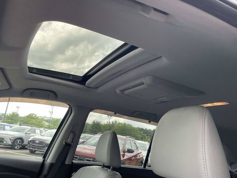 Used 2016 Honda Pilot Touring image 19