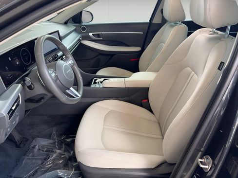 Used 2024 Hyundai Sonata SEL w/ Convenience Package FWD image 10