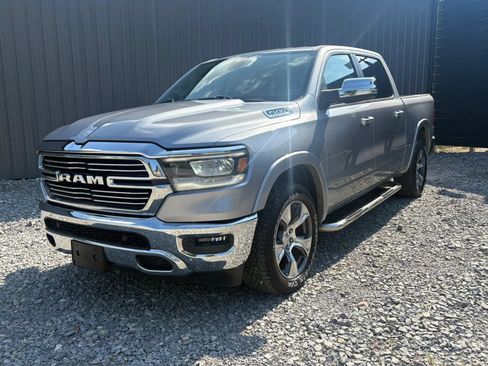 Used 2019 RAM 1500 Laramie AWD/4WD image 1