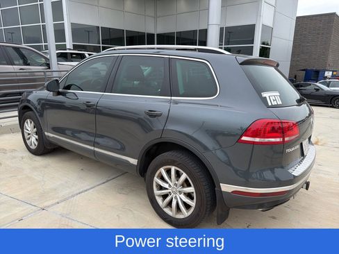 Used 2015 Volkswagen Touareg Sport AWD/4WD image 3