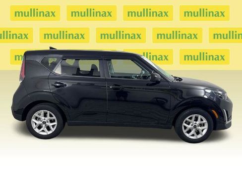 Used 2024 Kia Soul S FWD image 2