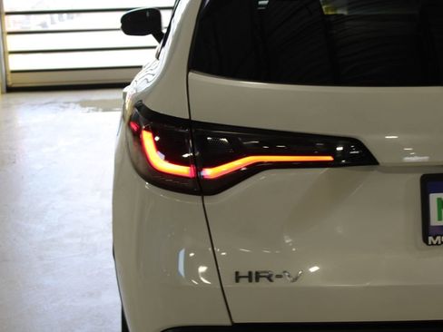 Used 2024 Honda HR-V Sport image 37