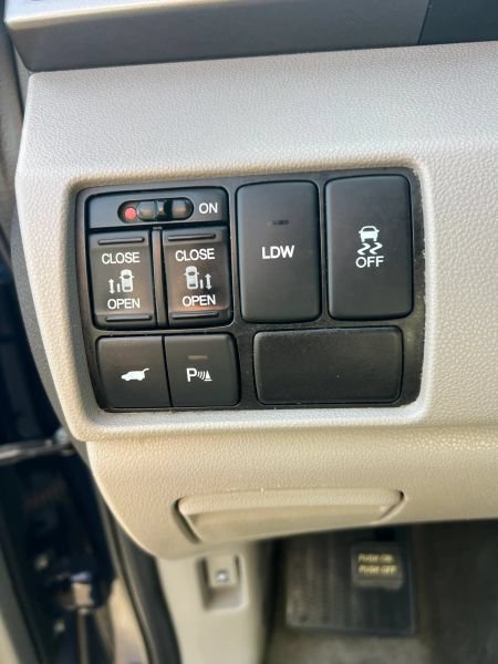 Used 2015 Honda Odyssey EX-L image 25