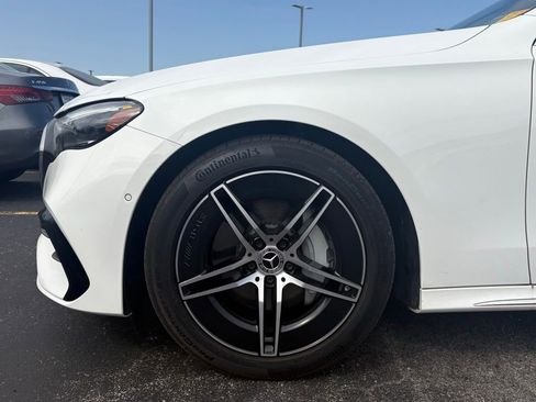 Used 2024 Mercedes-Benz E 350 4MATIC Sedan image 4