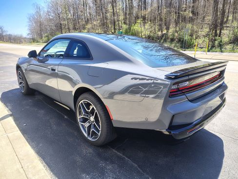 Used 2026 Dodge Charger Scat Pack AWD/4WD image 9