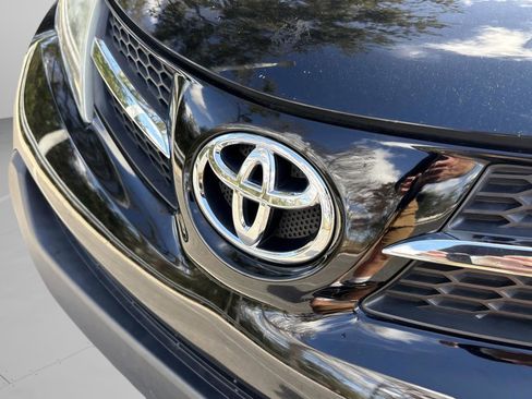 Used 2015 Toyota RAV4 XLE image 22