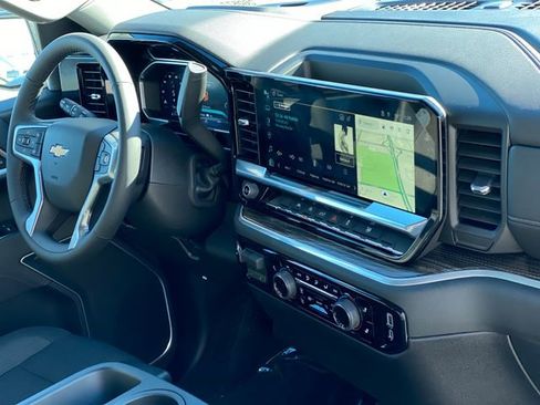 New 2026 Chevrolet Silverado 1500 LT image 38