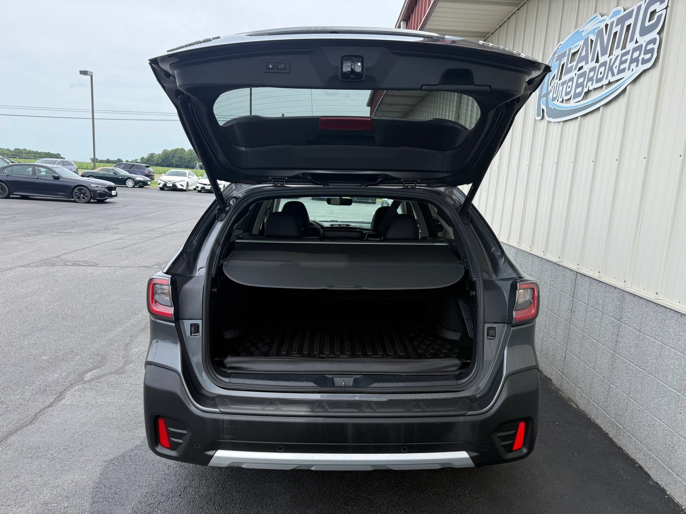 Used 2021 Subaru Outback Limited XT AWD/4WD image 6
