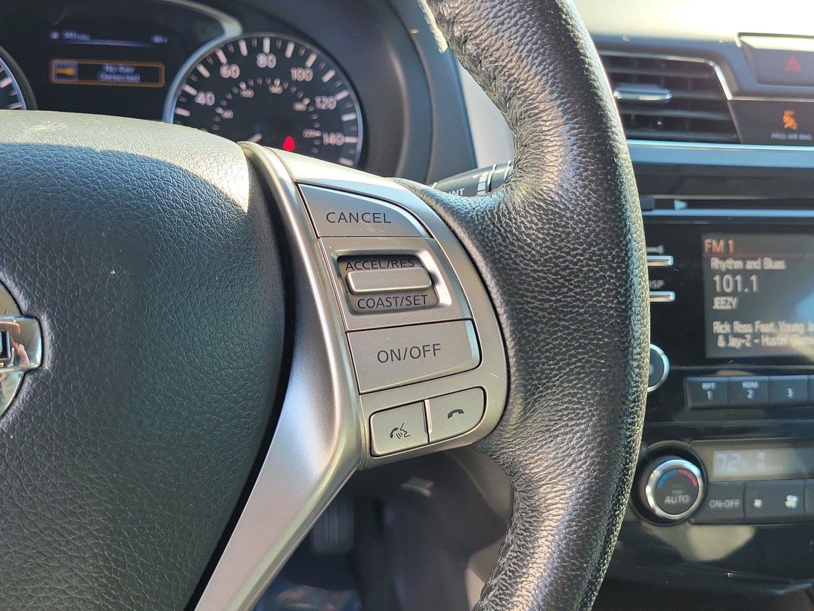 Used 2014 Nissan Altima 2.5 SL w/ Moonroof Package FWD image 23