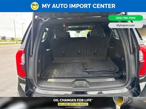 Used 2025 GMC Yukon XL AT4 Ultimate AWD/4WD image 29