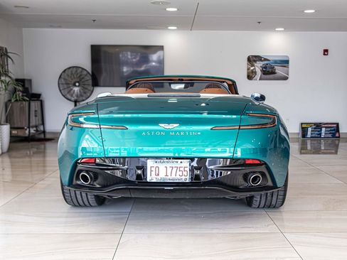 Used 2025 Aston Martin DB12 Convertible RWD image 13