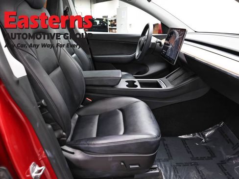 Used 2021 Tesla Model Y Long Range AWD/4WD image 19