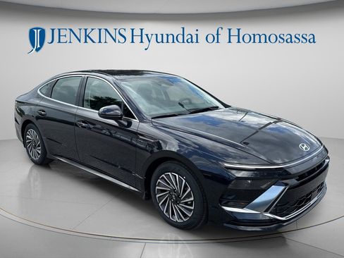 New 2025 Hyundai Sonata SEL image 2