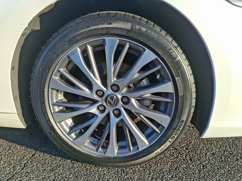 Certified 2021 Lexus ES 350 w/ Premium Package image 9