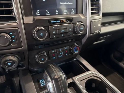 Used 2018 Ford F150 XLT w/ Equipment Group 302A Luxury AWD/4WD image 14