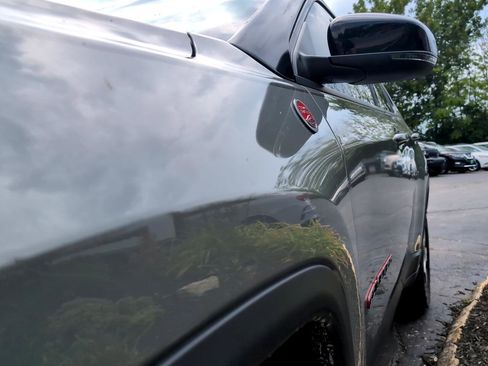 Used 2022 Jeep Compass Trailhawk w/ Trailhawk Convenience Group image 5