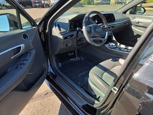 Used 2022 Hyundai Sonata SEL Plus FWD image 10