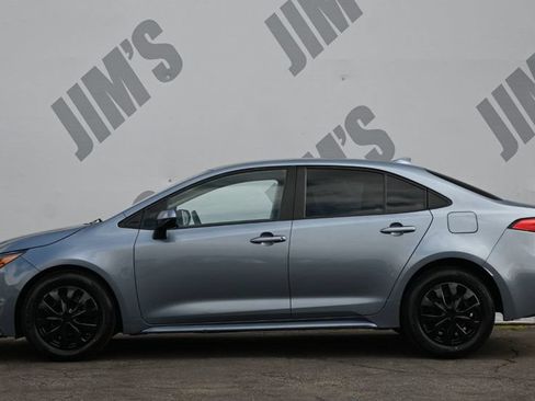 Used 2022 Toyota Corolla LE FWD image 6