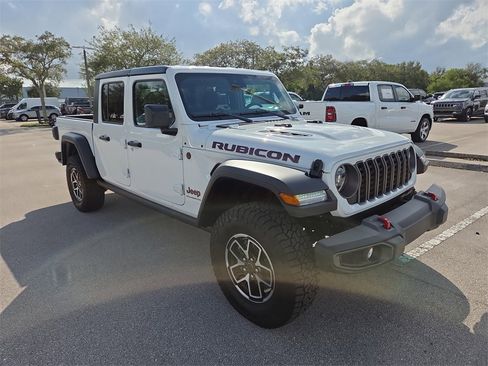 Certified 2025 Jeep Gladiator Rubicon w/ Safety Group image 2