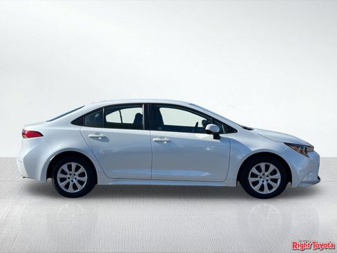 Certified 2025 Toyota Corolla LE FWD image 8