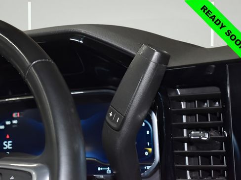 Used 2025 Chevrolet Silverado 1500 LT AWD/4WD image 23