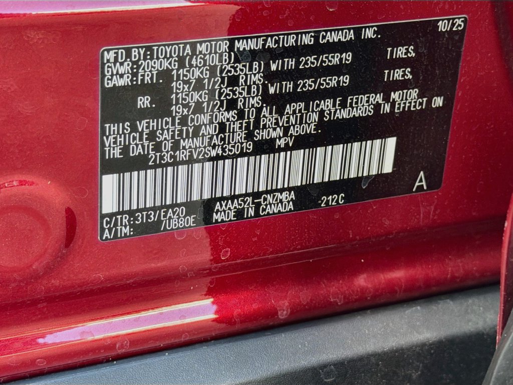 Used 2025 Toyota RAV4 XLE Premium FWD image 31