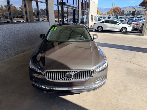 Used 2023 Volvo S90 B6 Ultimate w/ Protection Package Premier image 31