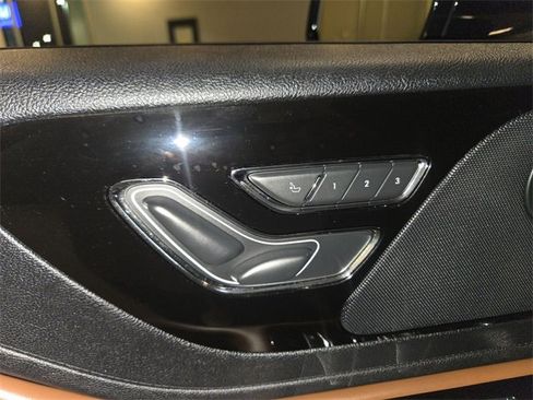 Used 2022 Lincoln Aviator Reserve image 12