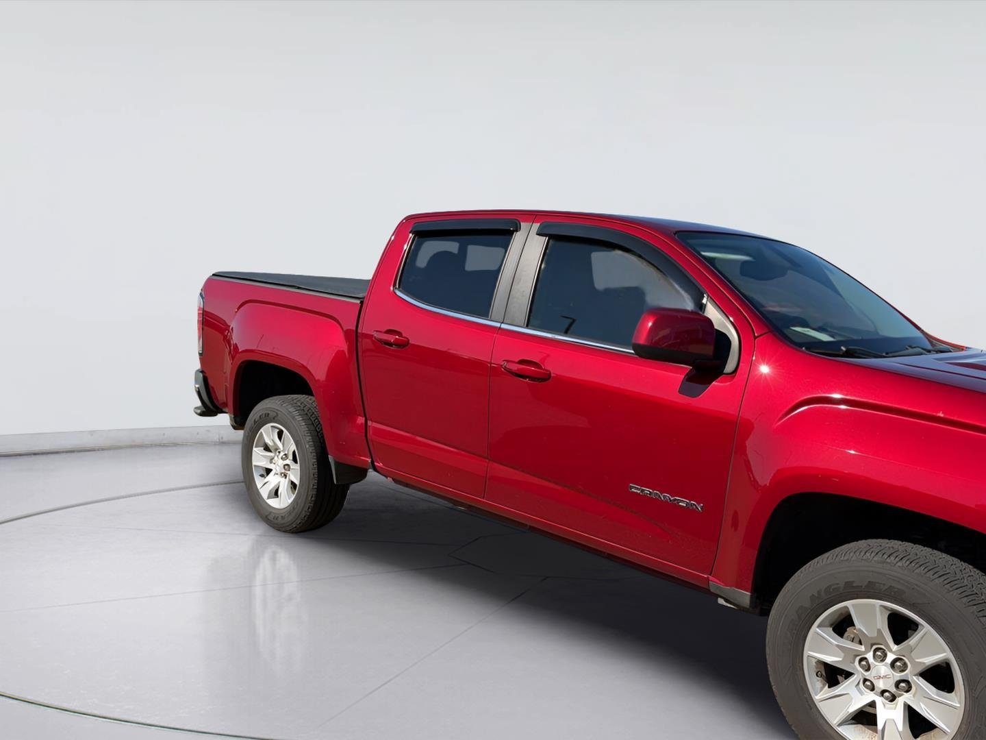 Used 2018 GMC Canyon SLE w/ SLE Convenience Package RWD image 4