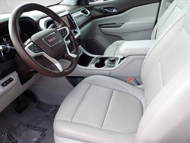 Used 2020 GMC Acadia SLT w/ Driver Alert Package II AWD/4WD image 13