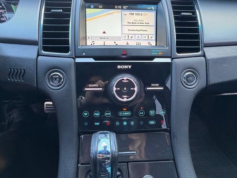 Used 2018 Ford Taurus SHO w/ Sho Performance Package AWD/4WD image 32
