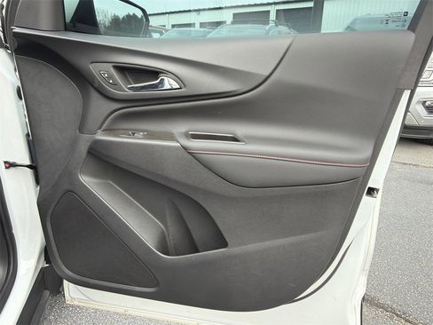 Used 2024 Chevrolet Equinox RS image 14